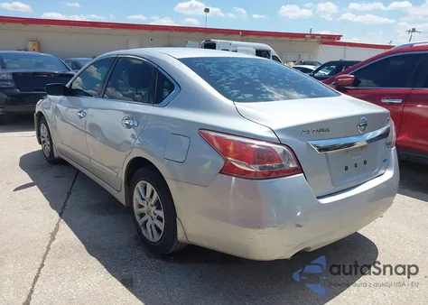 2013 Nissan Altima 2.5 S z USA, uszkodzony, nr VIN 1N4AL3AP8DN531776